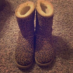 Leopard tan ugg Australia short mid boot
